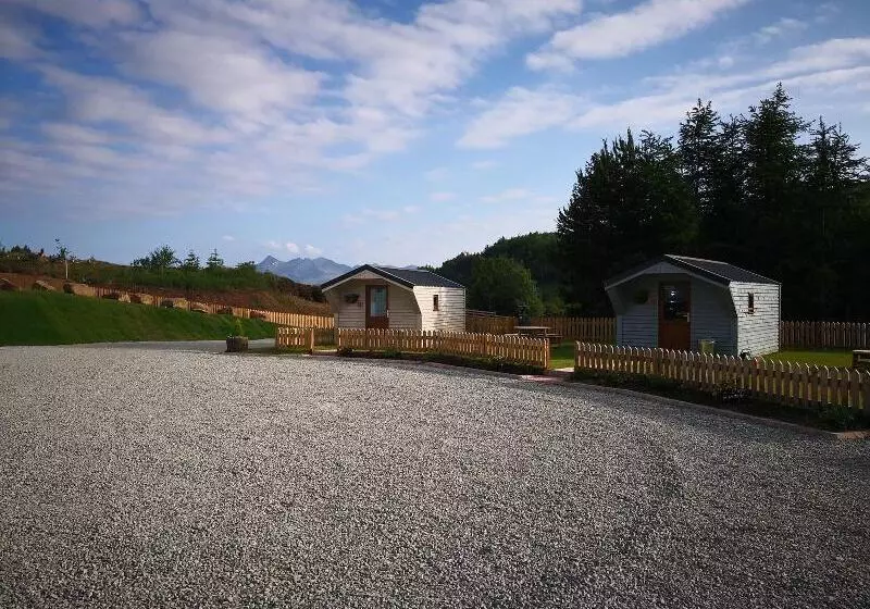 Skye Lodges