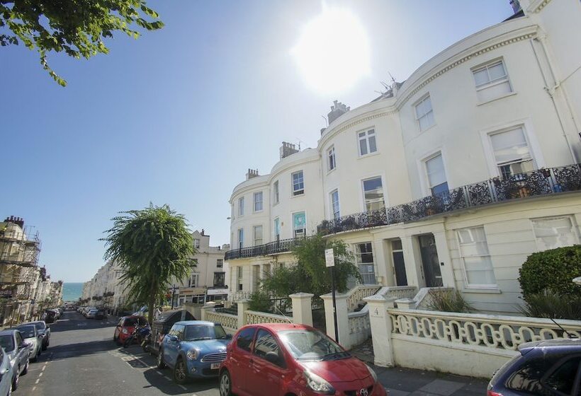 Brunswick Garden Studio Patio By Brighton Holiday Lets