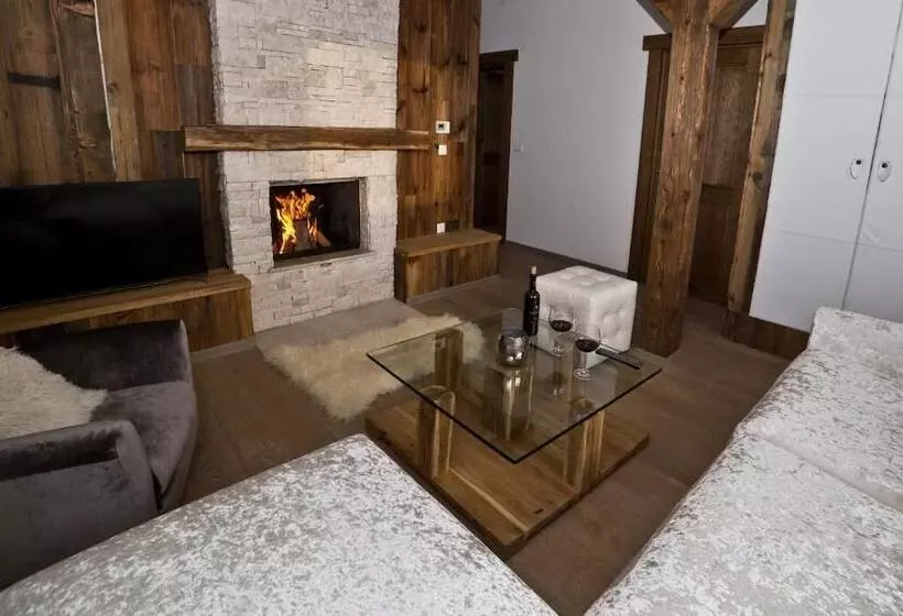 هتل Chalet Petit Palais