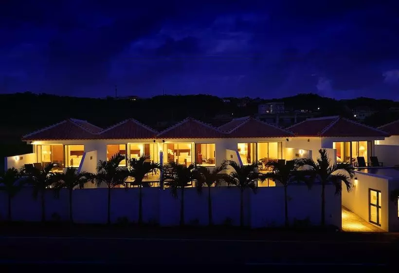 Hotelli Pool Terrace Imgya Suite