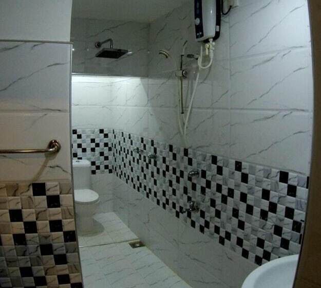 פנסיון Bee Line Cinnamon Estate Villa