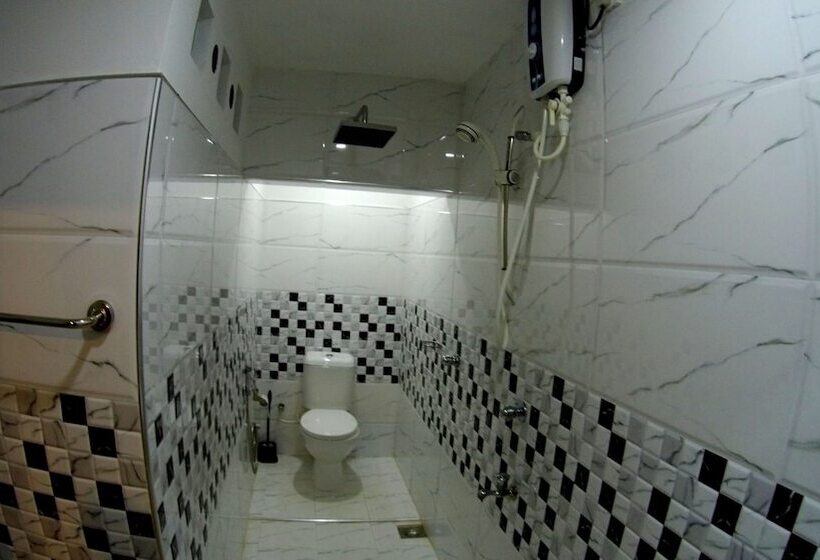 פנסיון Bee Line Cinnamon Estate Villa