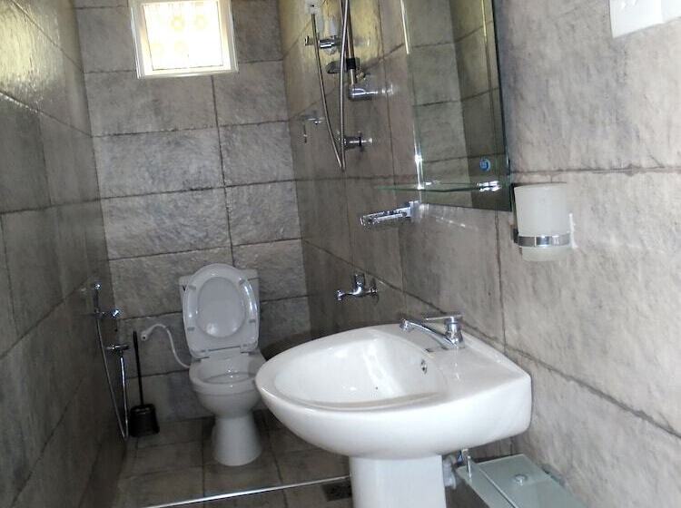 פנסיון Bee Line Cinnamon Estate Villa