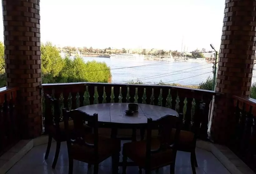 پانسیون Nile Castle