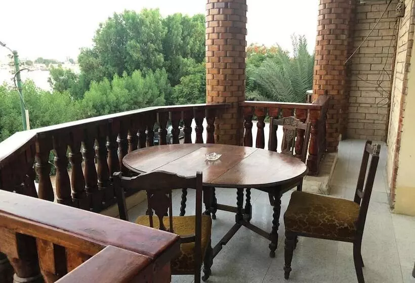 پانسیون Nile Castle