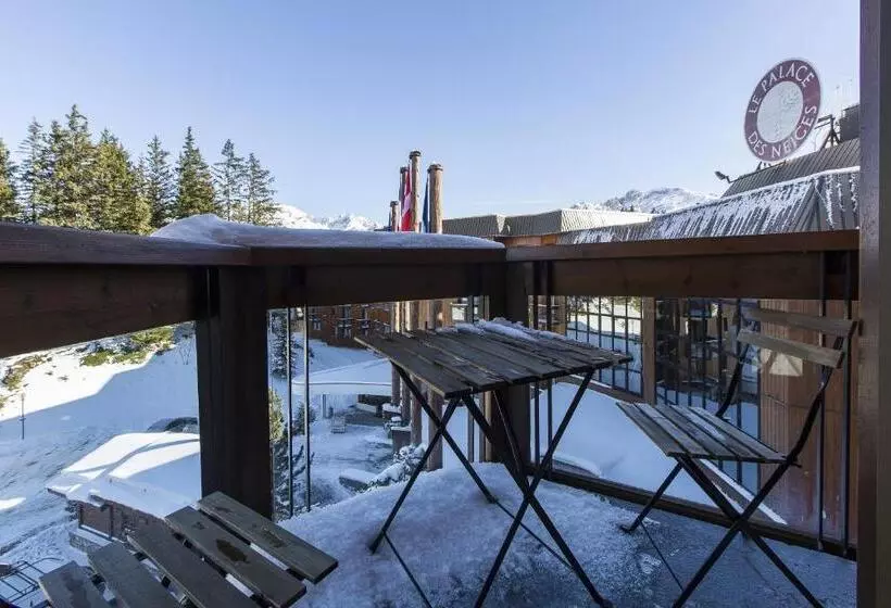 リゾートホテル Residence Le Domaine Du Jardin Alpin   Courchevel 1850