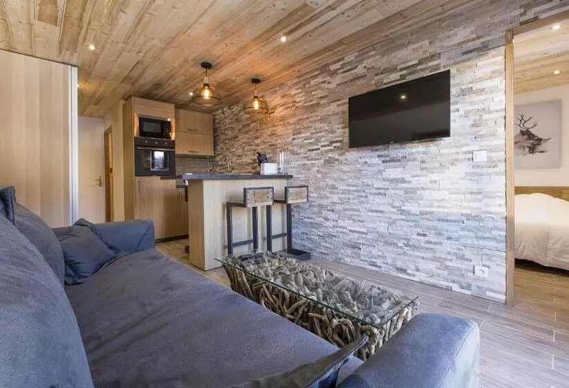 リゾートホテル Residence Le Domaine Du Jardin Alpin   Courchevel 1850