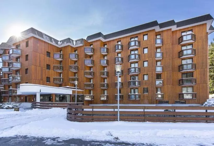 リゾートホテル Residence Le Domaine Du Jardin Alpin   Courchevel 1850