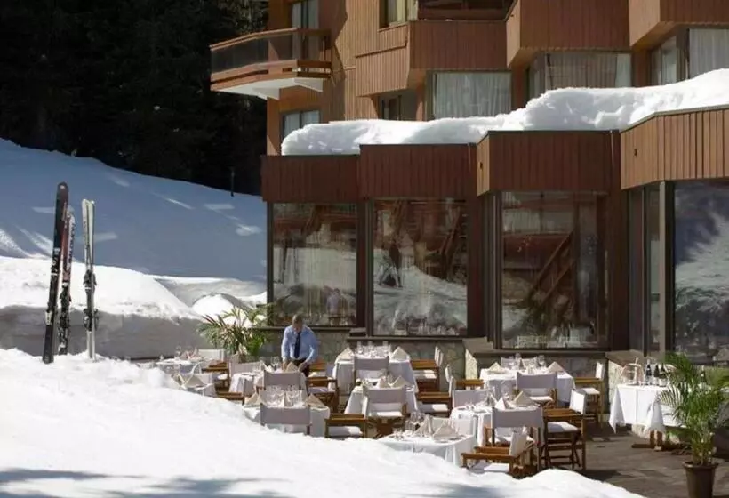 リゾートホテル Residence Le Domaine Du Jardin Alpin   Courchevel 1850