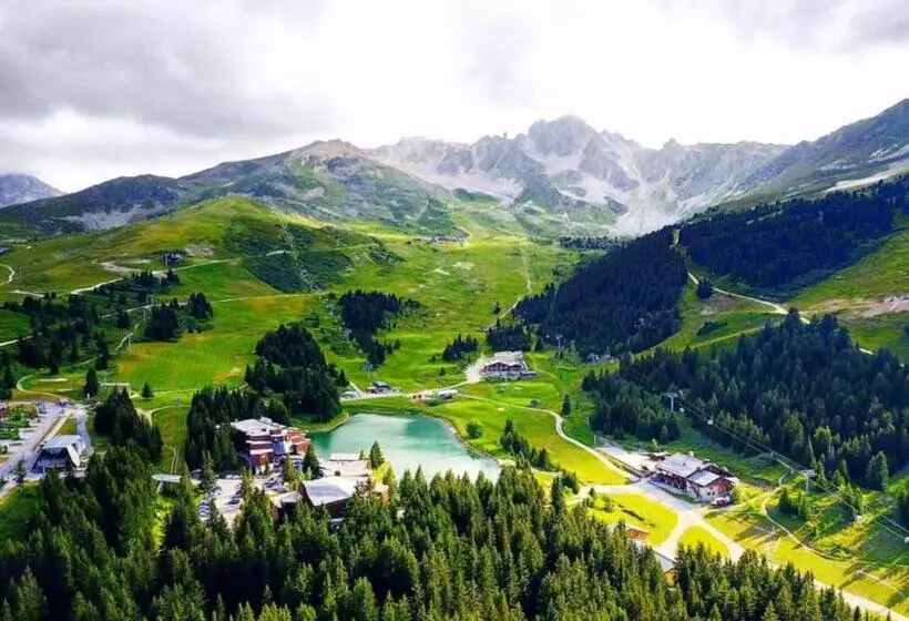 リゾートホテル Residence Le Domaine Du Jardin Alpin   Courchevel 1850