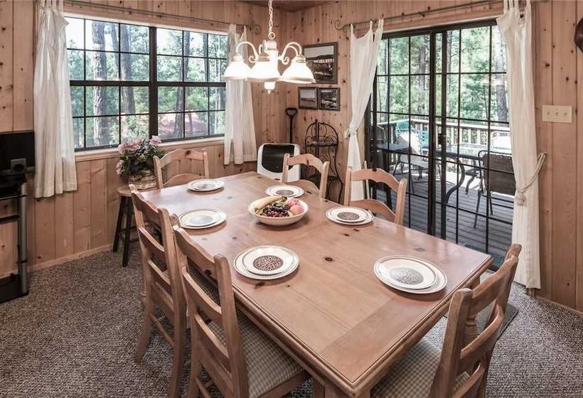 123 Rising Hill Two Bedroom Cabin