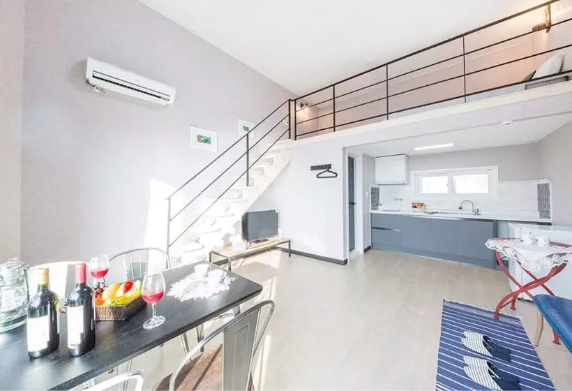 Yeosu Ggotnal Pension