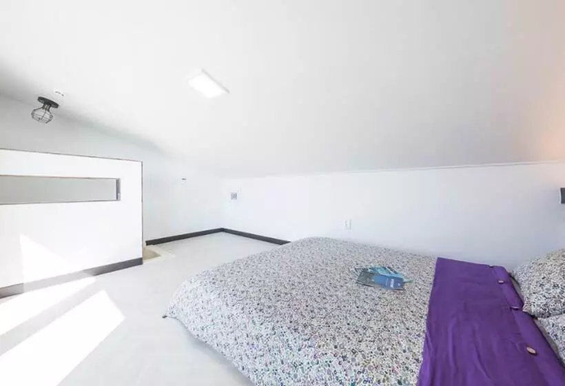 Yeosu Ggotnal Pension