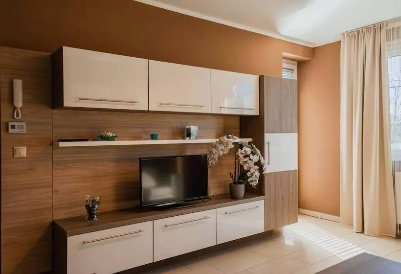 Zafir Apartmanhaz
