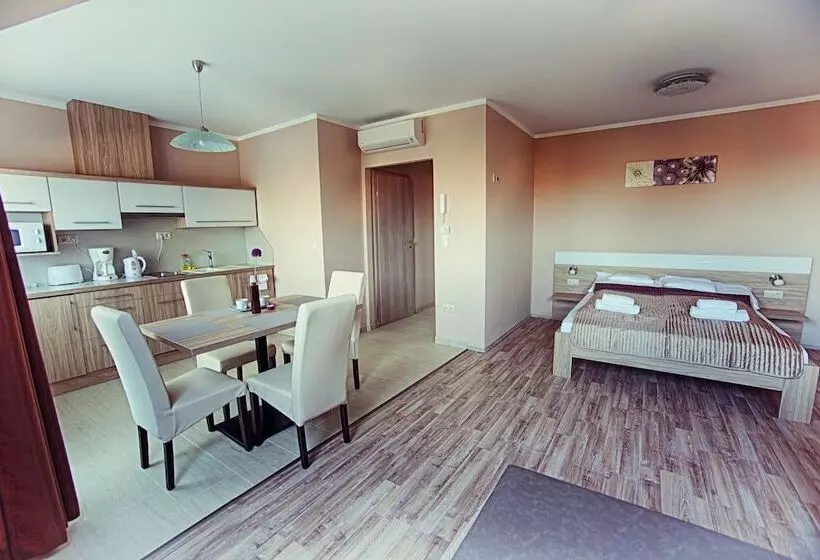 Zafir Apartmanhaz