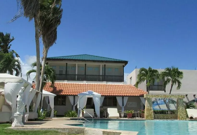 استراحتگاه Grand Bahía Ocean View Hotel