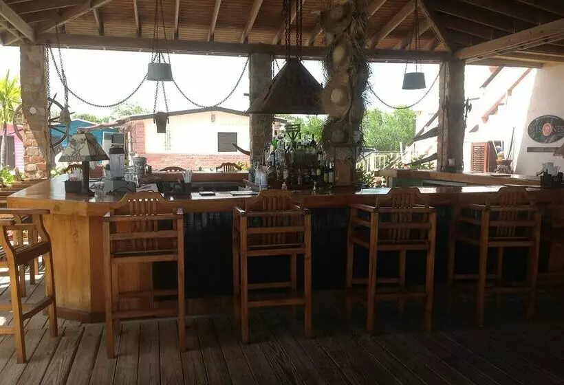 استراحتگاه Grand Bahía Ocean View Hotel