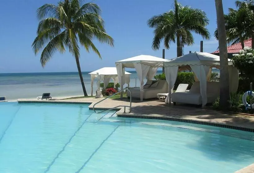 استراحتگاه Grand Bahía Ocean View Hotel