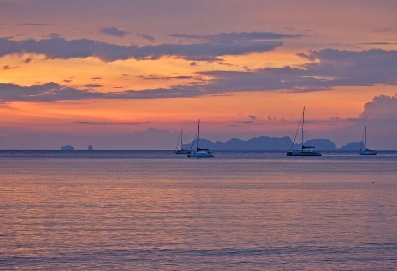 בית מלון כפרי Andaman Lanta Resort Sha Extra Plus