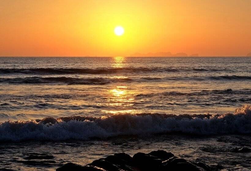 בית מלון כפרי Andaman Lanta Resort Sha Extra Plus