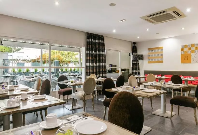 هتل Globales Acis y Galatea