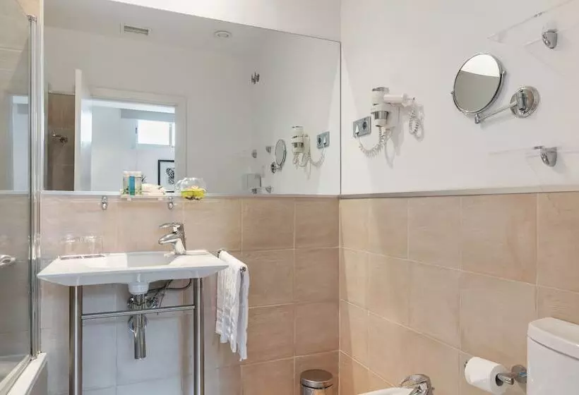 هتل Globales Acis y Galatea