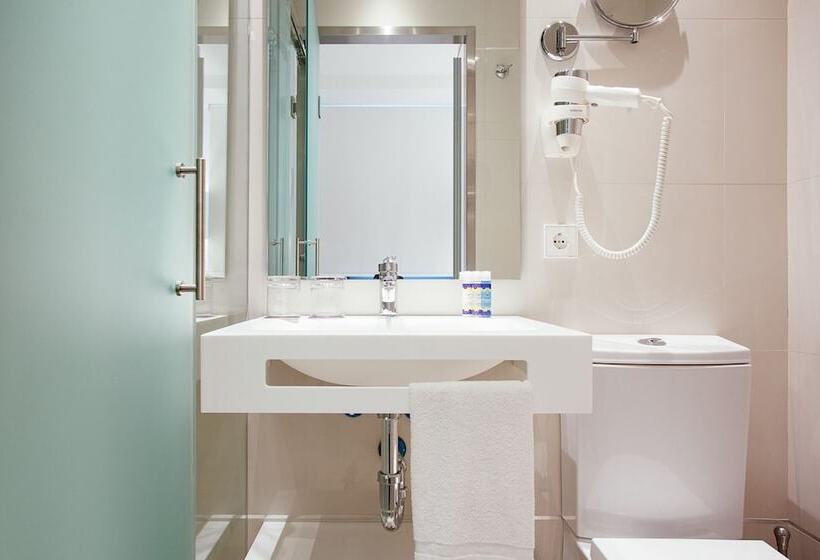 هتل Globales Acis y Galatea