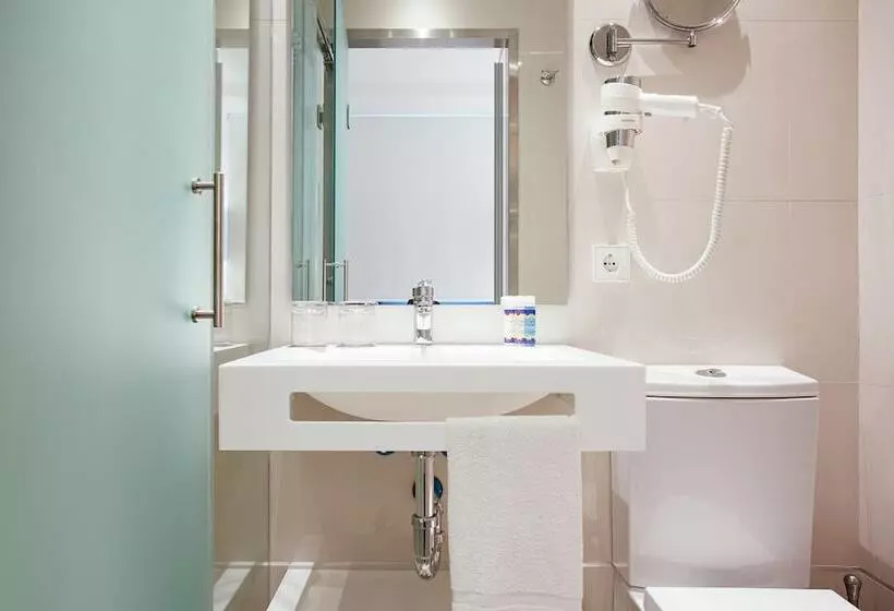 هتل Globales Acis y Galatea