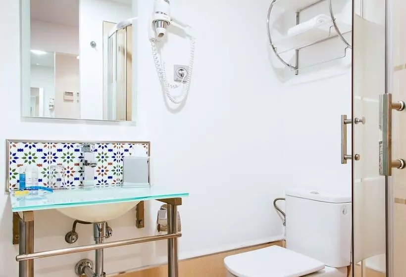 هتل Globales Acis y Galatea