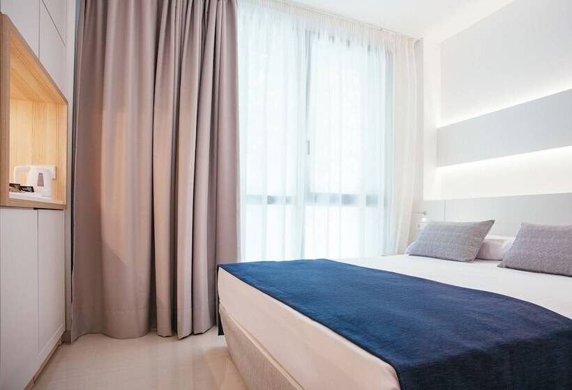 هتل Globales Acis y Galatea