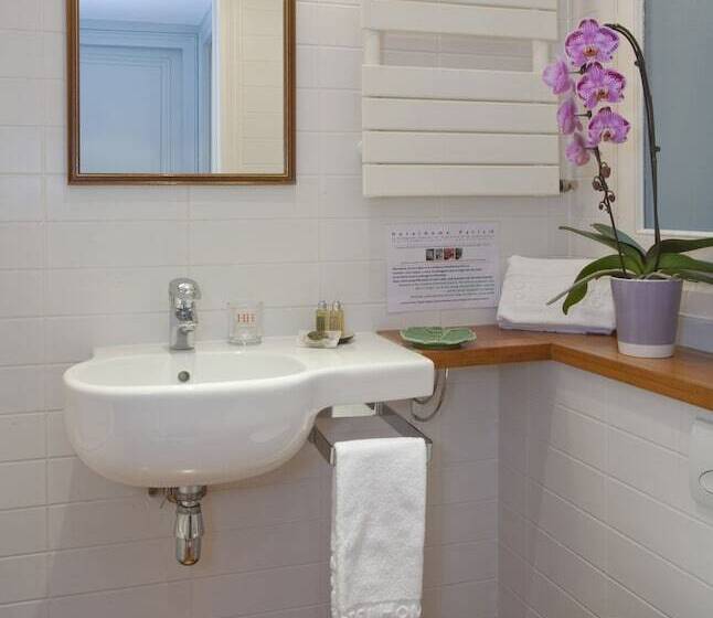 هتل Home Paris 16