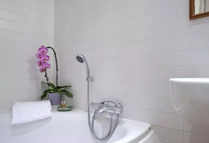 ホテル Home Paris 16