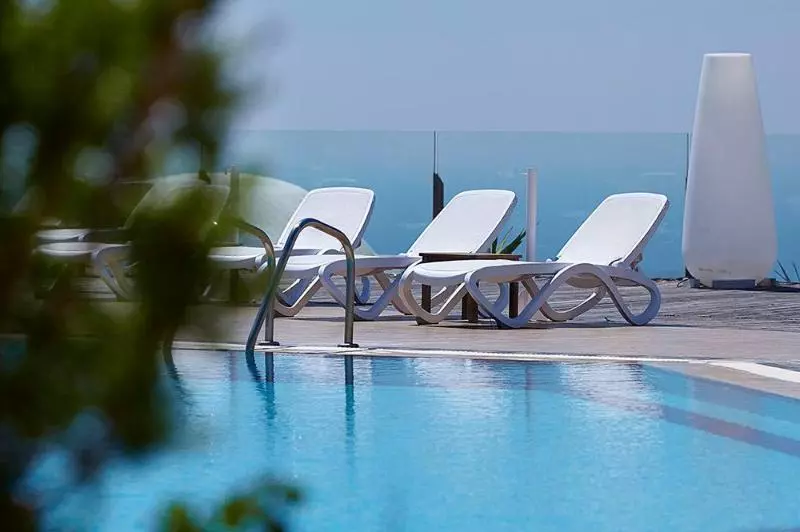 Orizontes Hotel Santorini