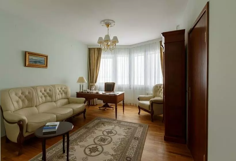 فندق Pur Navolok