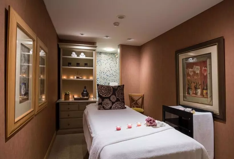 호텔 Royal Savoy  Ocean Resort  Savoy Signature