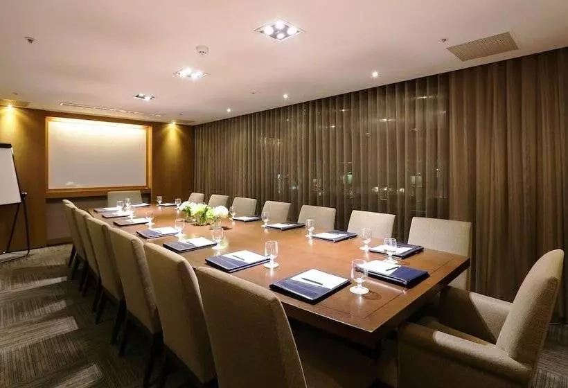 Taipei Fullerton Hotel   South