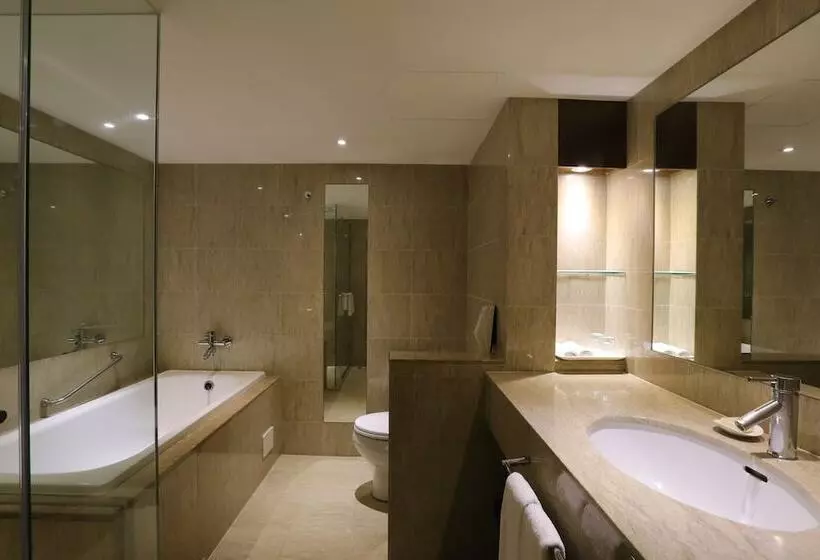 Taipei Fullerton Hotel   South