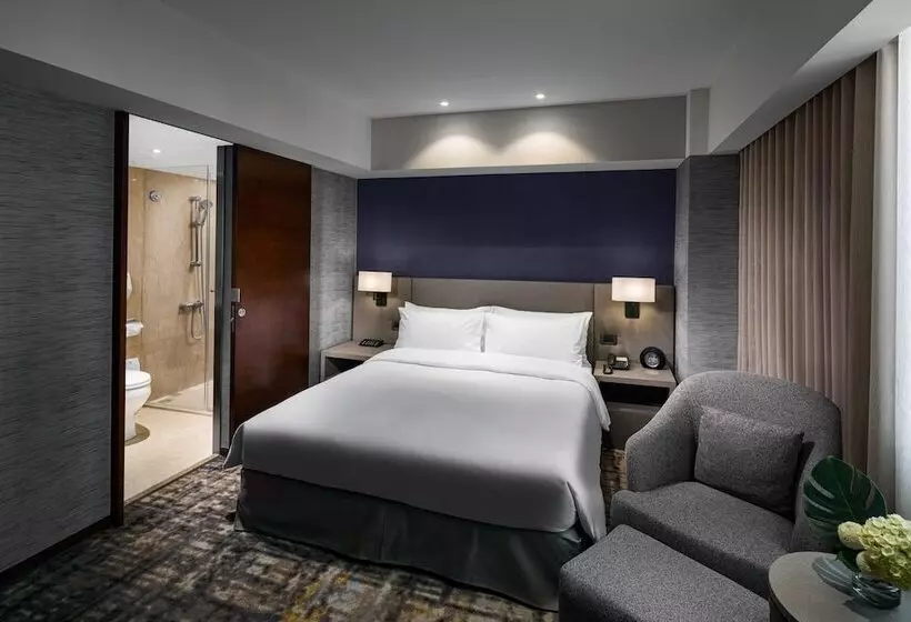 Taipei Fullerton Hotel   South