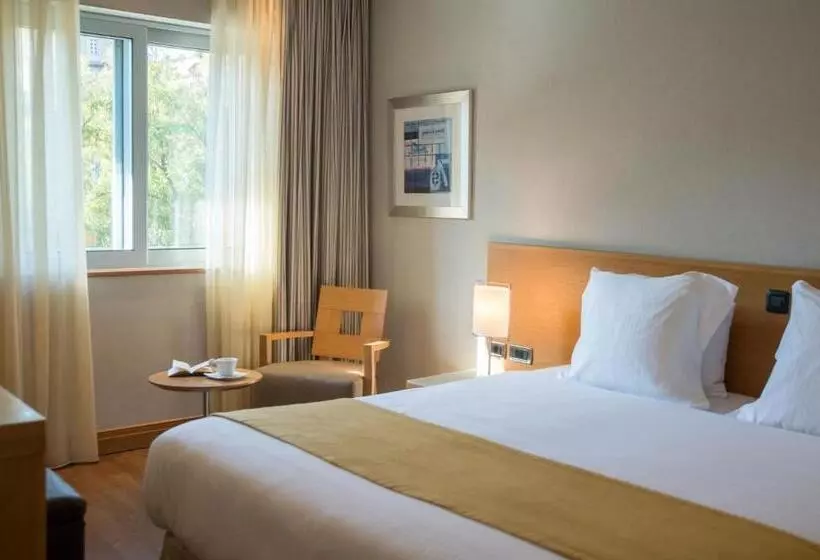 Отель The Athenian Callirhoe Exclusive