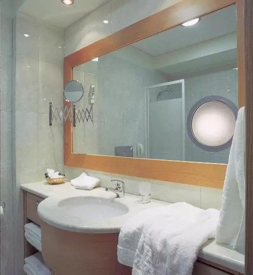 Отель The Athenian Callirhoe Exclusive