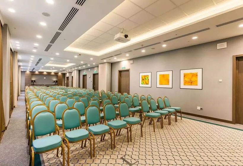 Doubletree By Hilton Hotel Tyumen