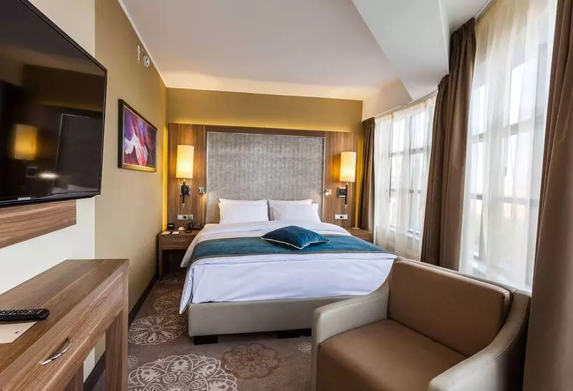 Doubletree By Hilton Hotel Tyumen