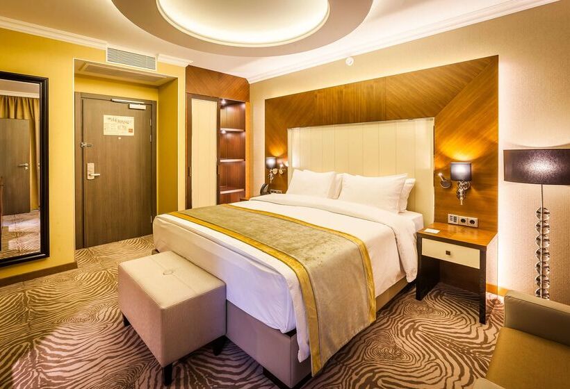 Doubletree By Hilton Hotel Tyumen