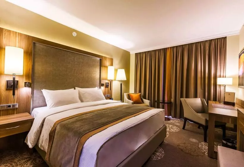 Doubletree By Hilton Hotel Tyumen