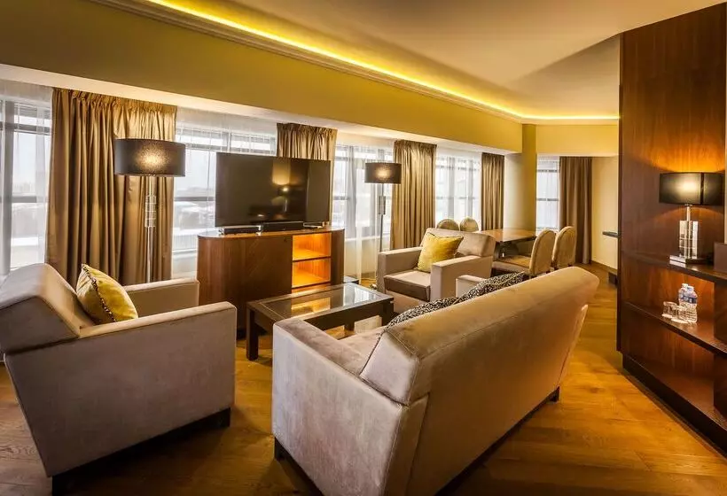 Doubletree By Hilton Hotel Tyumen