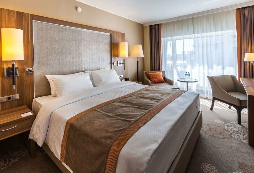 Doubletree By Hilton Hotel Tyumen