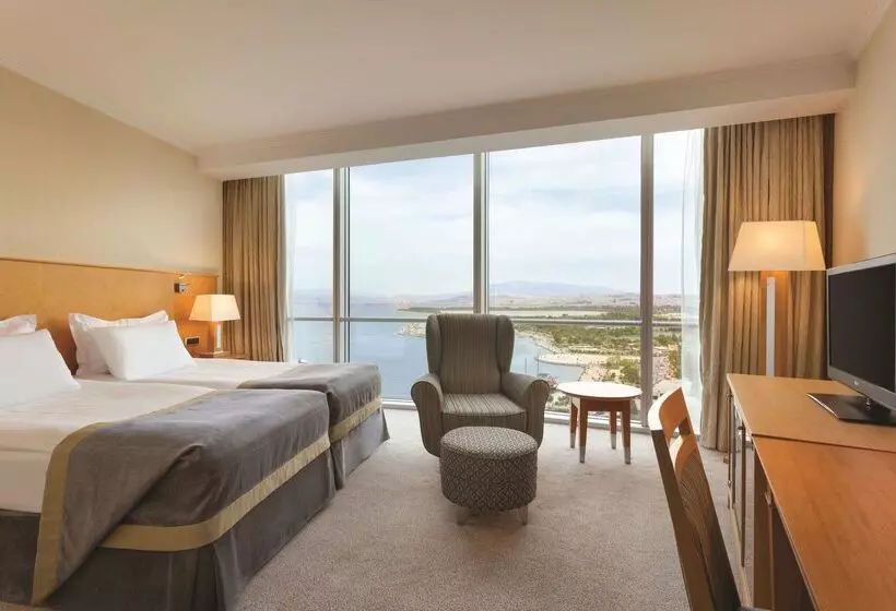 酒店 Wyndham Grand Izmir Ozdilek Thermal & Spa