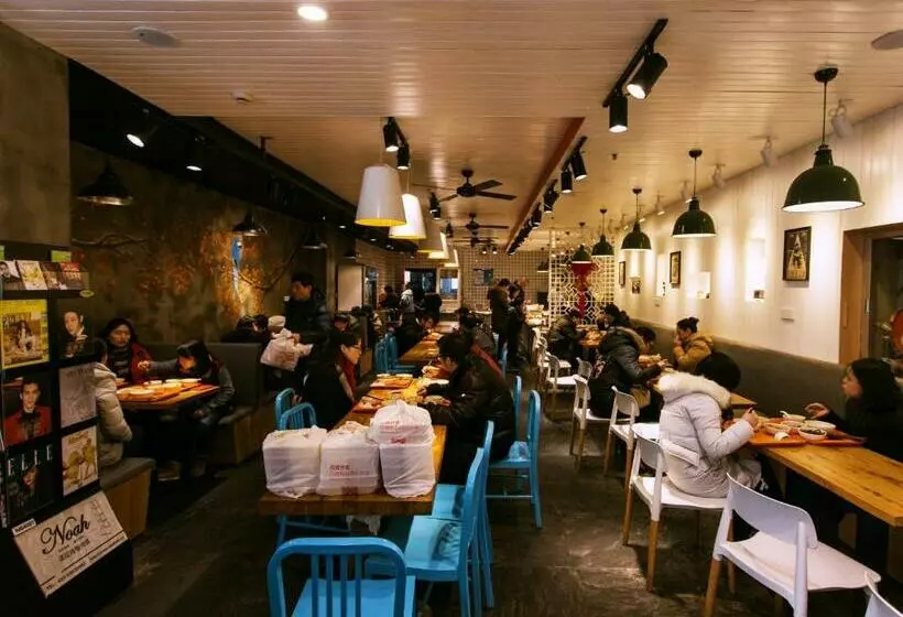 Royal Court Hotel Shanghai