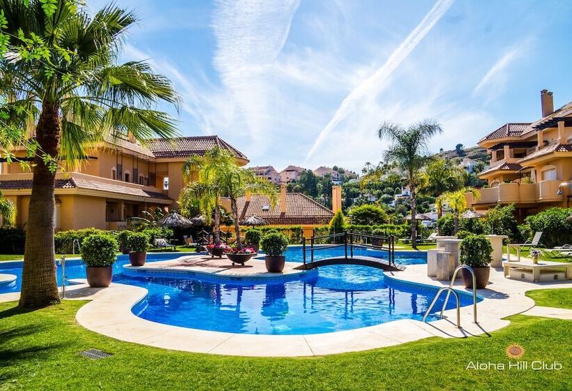 Aloha Hill Club Golf & Spa Apartments