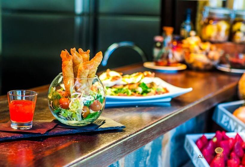 Aloha Hill Club Golf & Spa Apartments